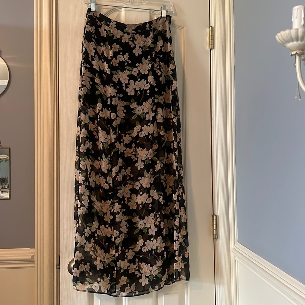 Floral Front Slit Skirt